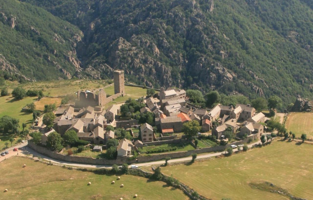 Gite De La Garde Prevencheres Luaran gambar