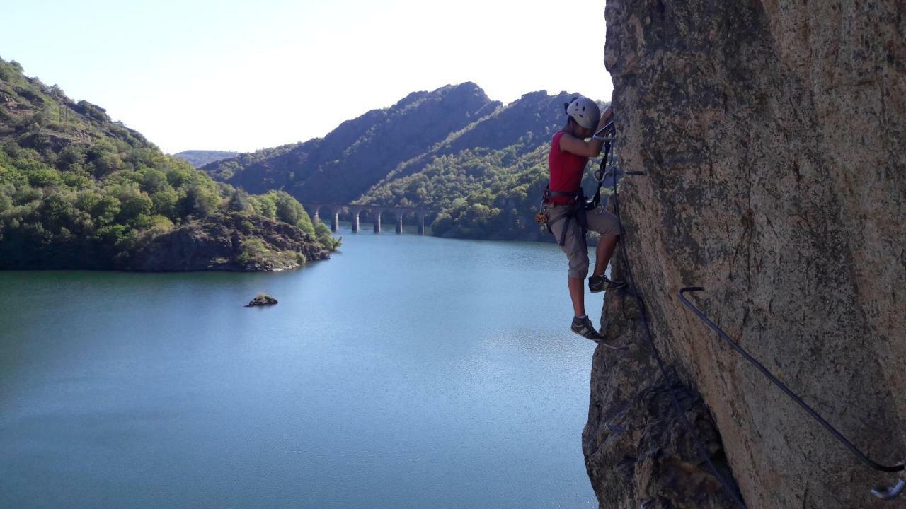 Gite De La Garde Prevencheres Luaran gambar